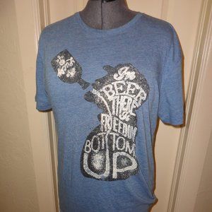 LUCKY Brand Unisex Blue "In Beer There Is Freedom Bottoms Up" Tee Shirt Size M